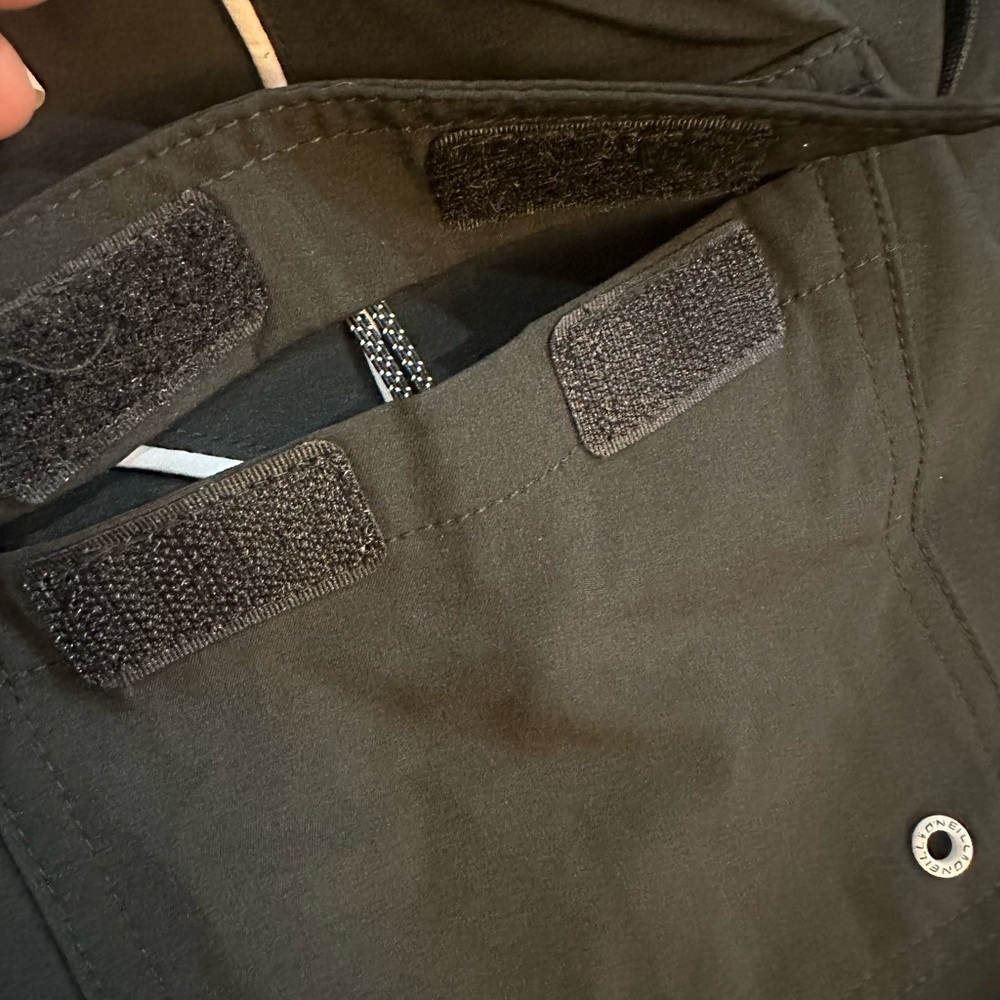O’Neill swim shorts - Picture 5 of 6